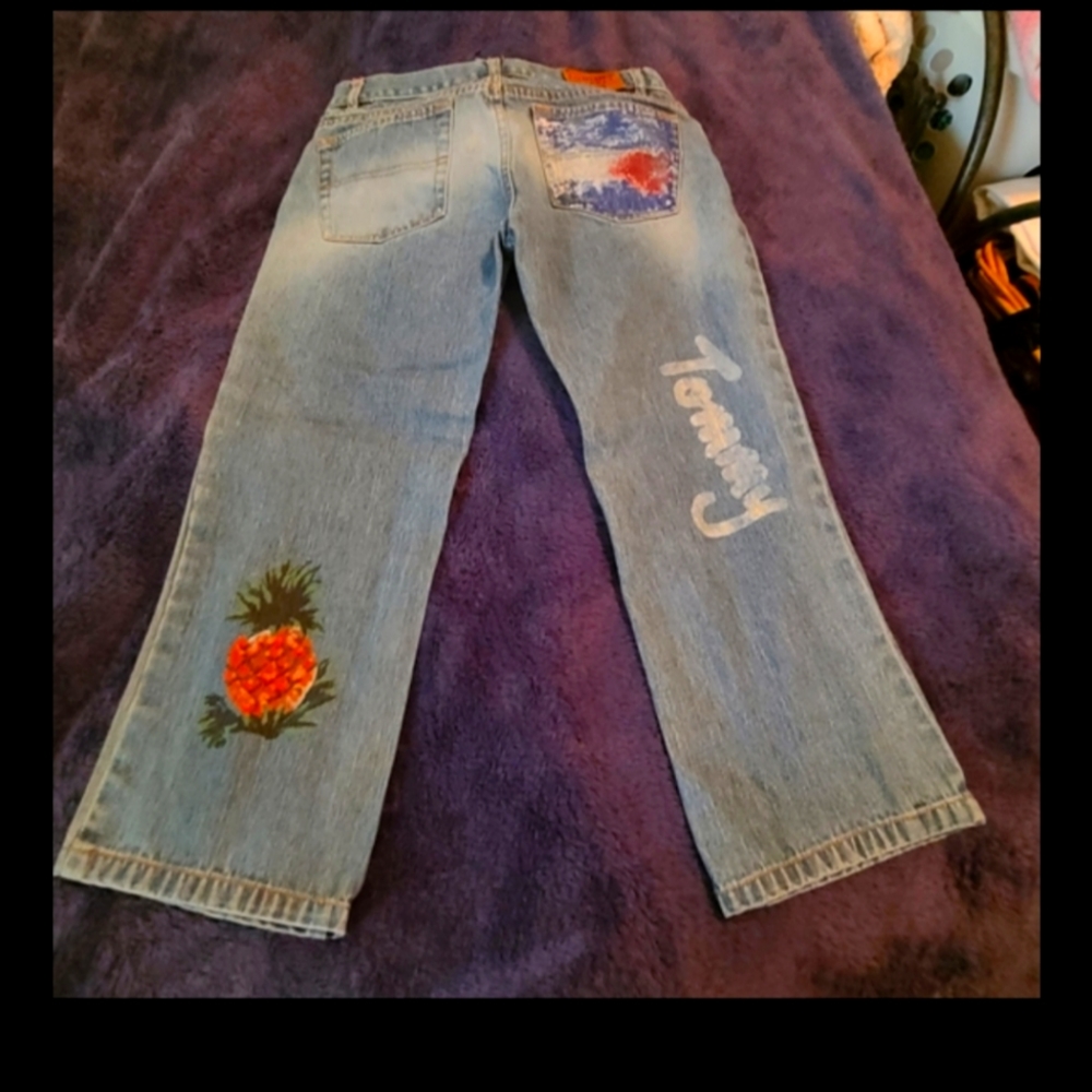 Painted Tommy Jeans crop 30 " mid rise, size 7